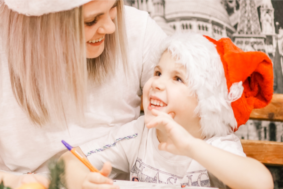 How to Teach Kids Good Dental Habits During the Christmas Season